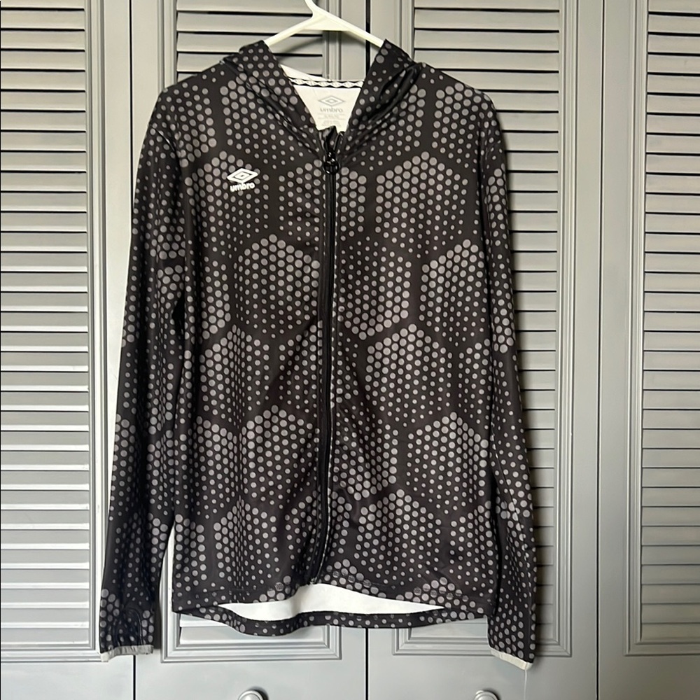 NWT Umbro : Black and Gray Patterned Hoodie - XL